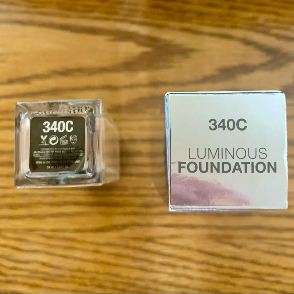 Anastasia Luminous Foundation